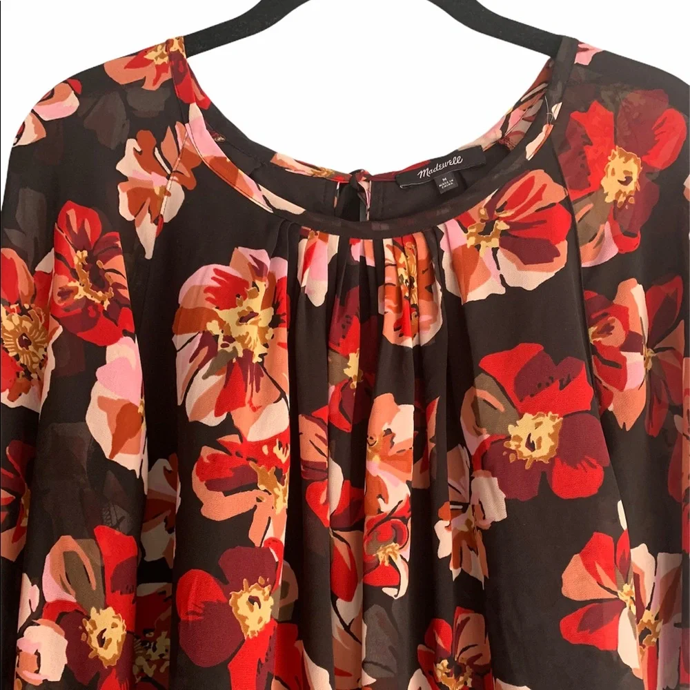 Madewell Tie Back Bubble Sleeve Floral Top Size Medium Red Black and White